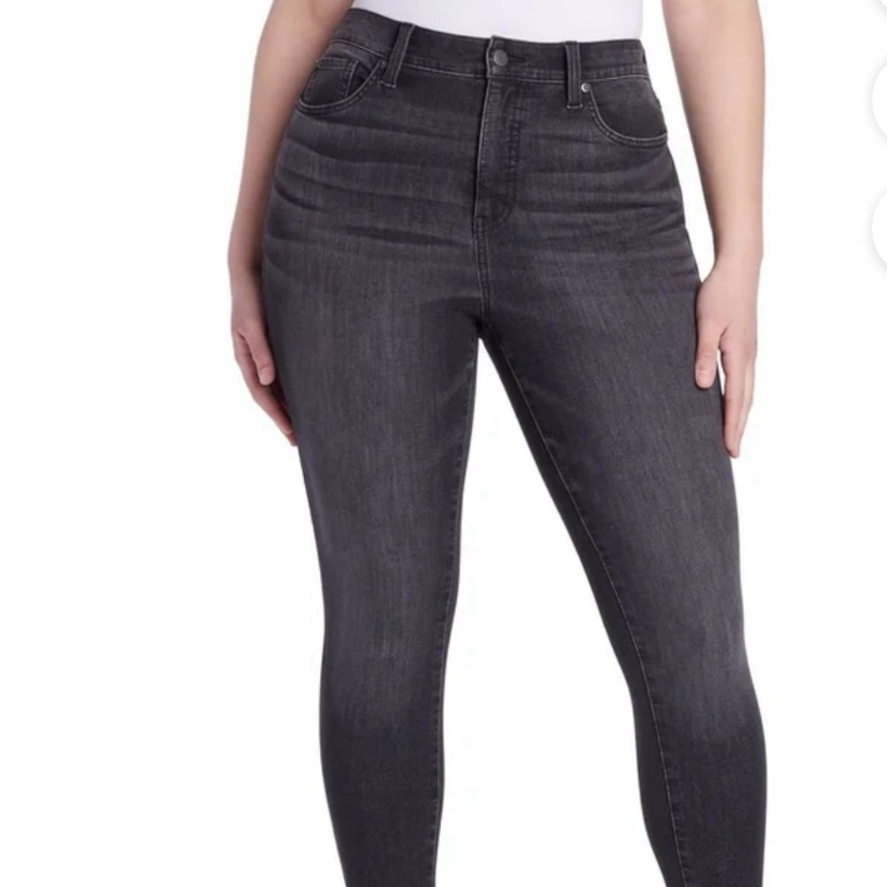 Time & True Women's High Rise  Curvy Skinny Jeans - size 12